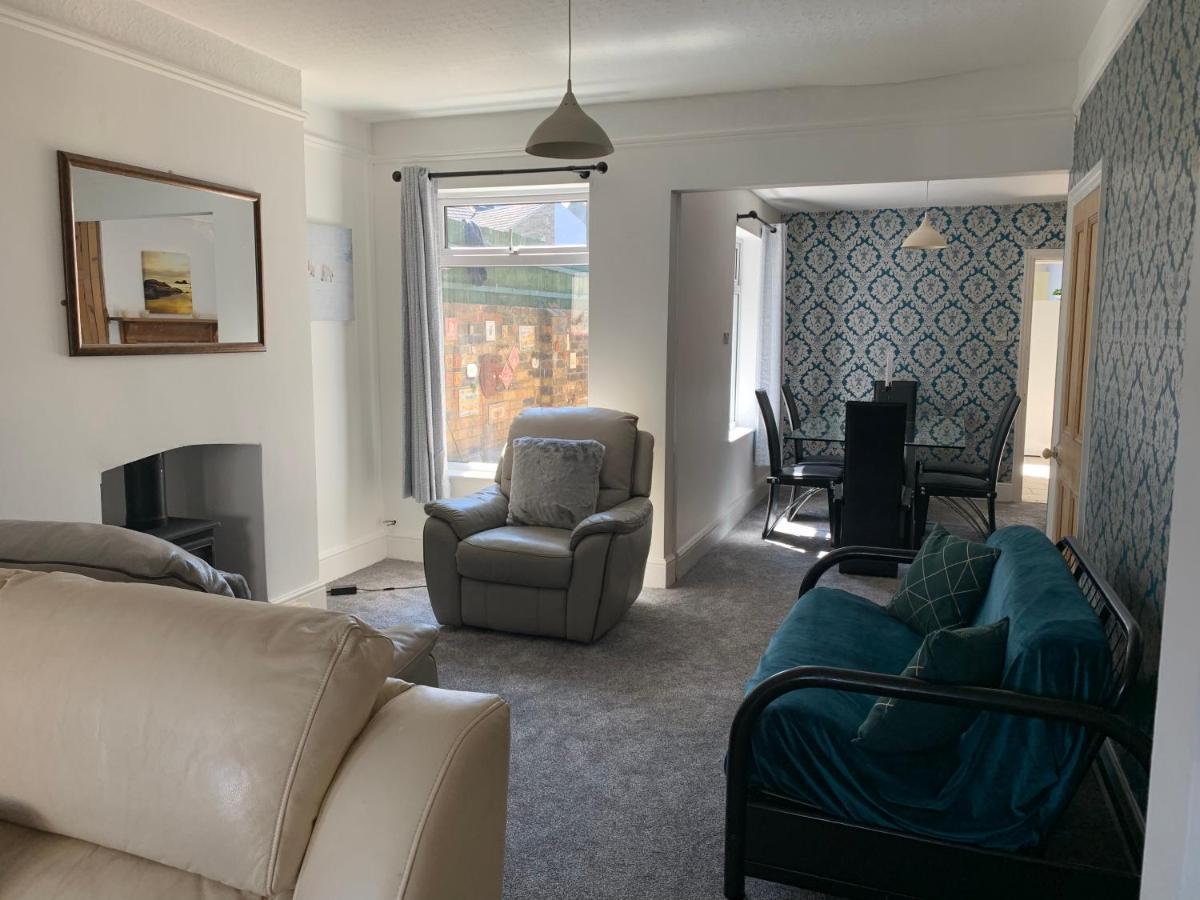 Inviting 3-bed House In Near The Holiday home Lowestoft